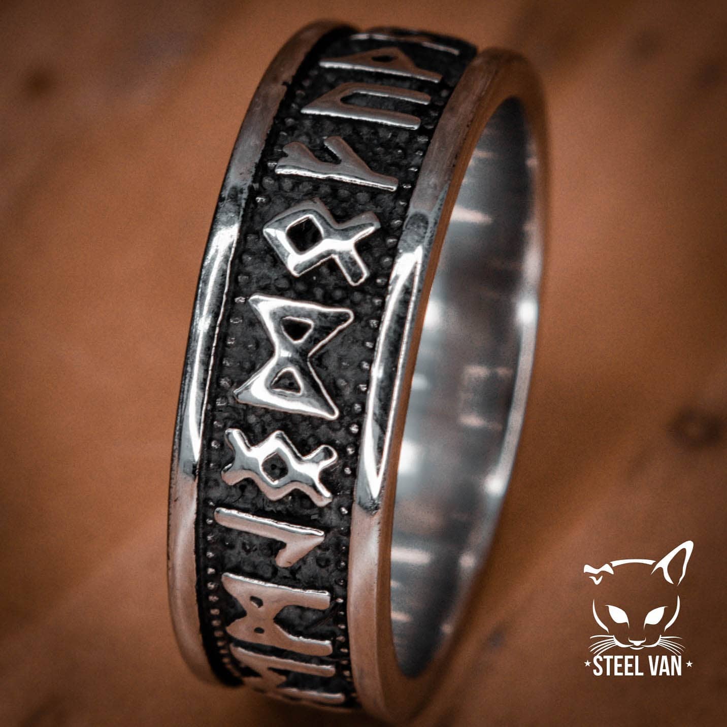 Anillo Runas