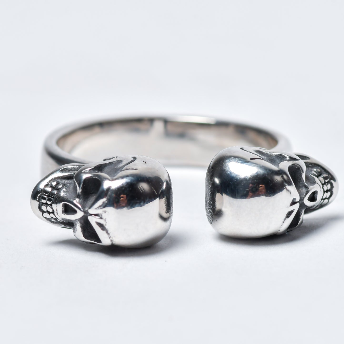 Anillo Dos Cráneos