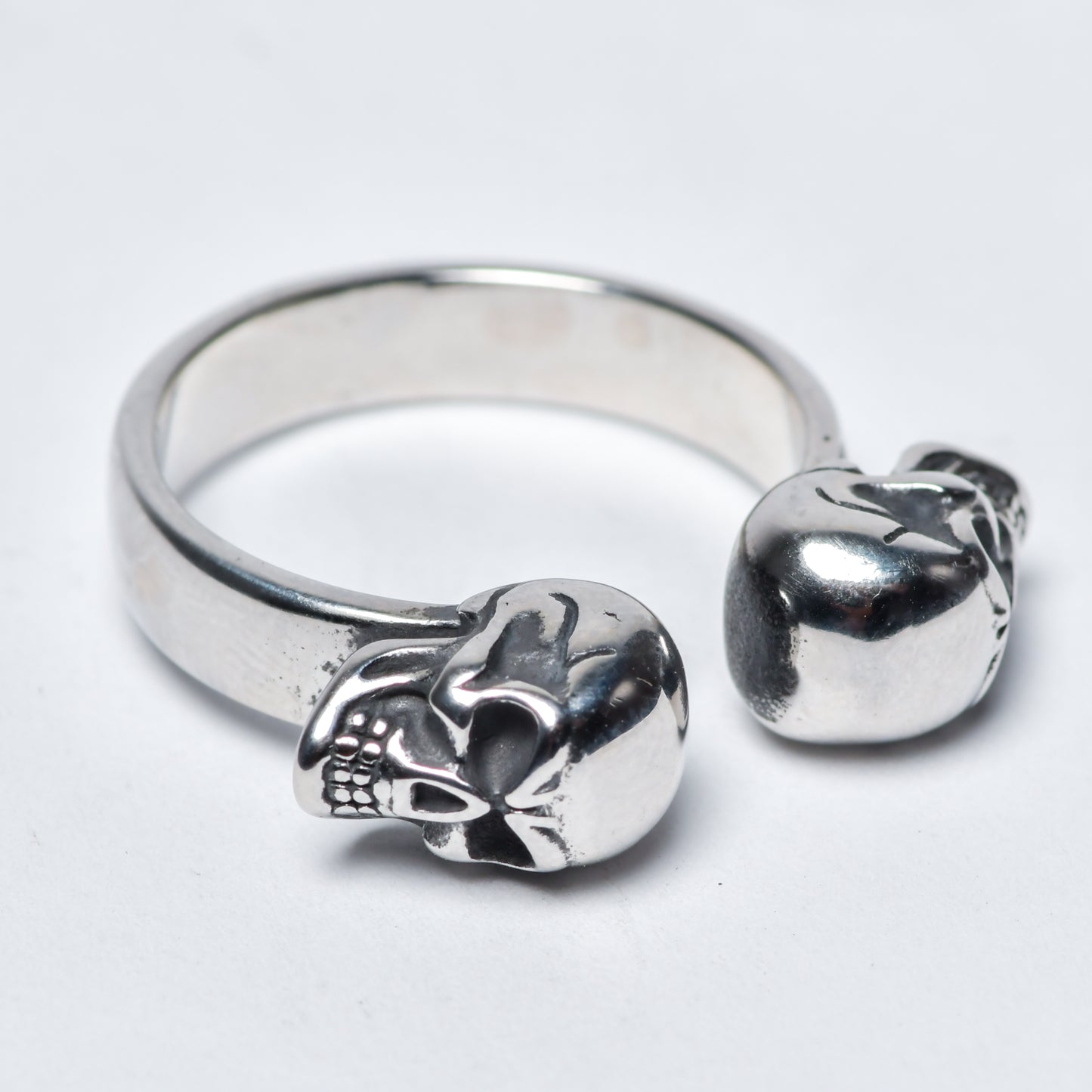 Anillo Dos Cráneos