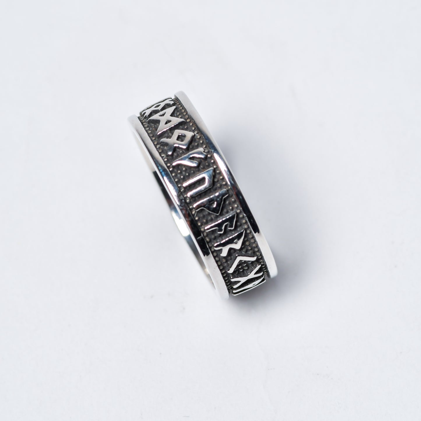 Anillo Runas