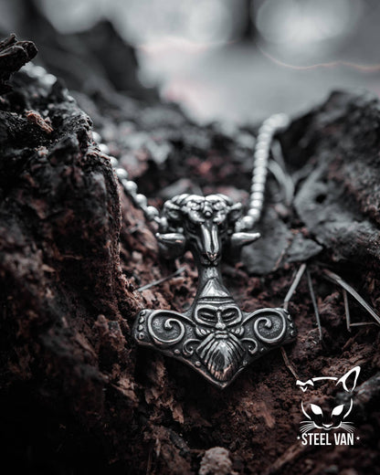 Mjolnir Vikingo y Cara de Cordero
