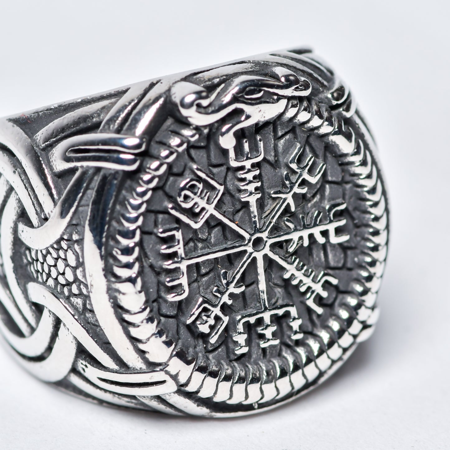 Anillo Oru-Vegvisir
