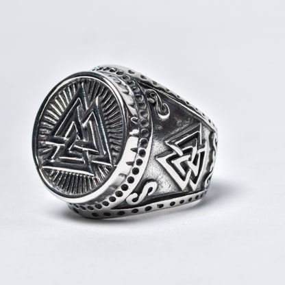 Anillo Valknut