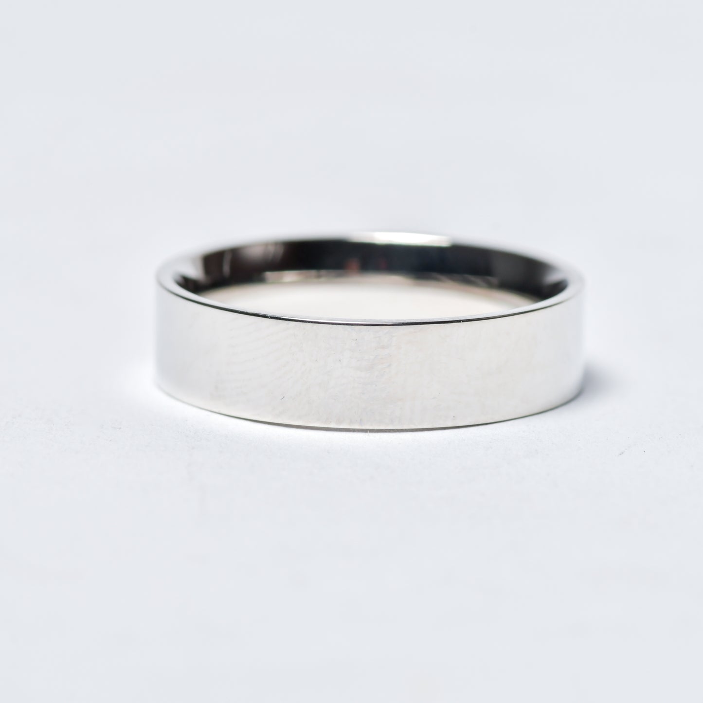 Anillo Negro o Plateado