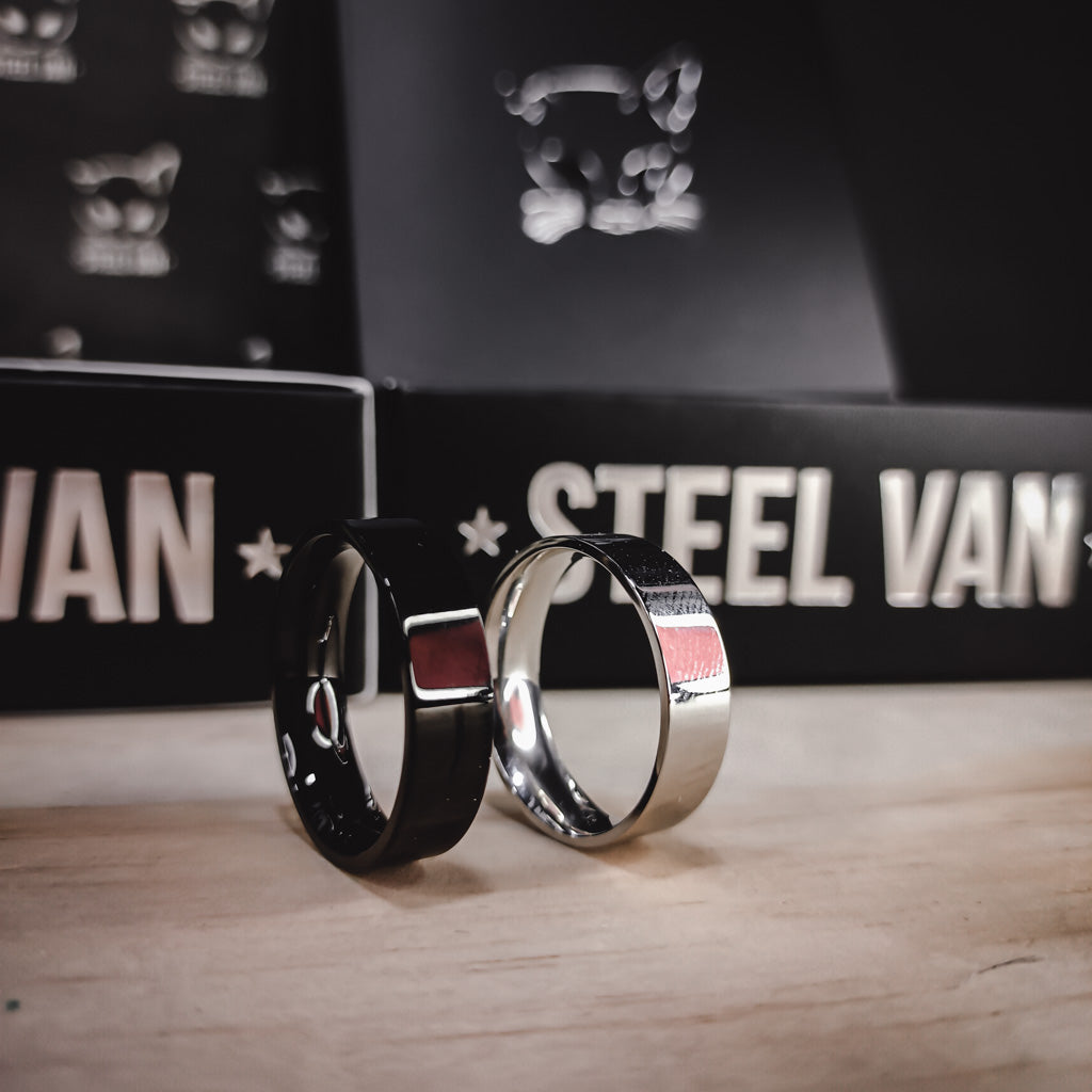 Anillo negro o plateado STEELVAN